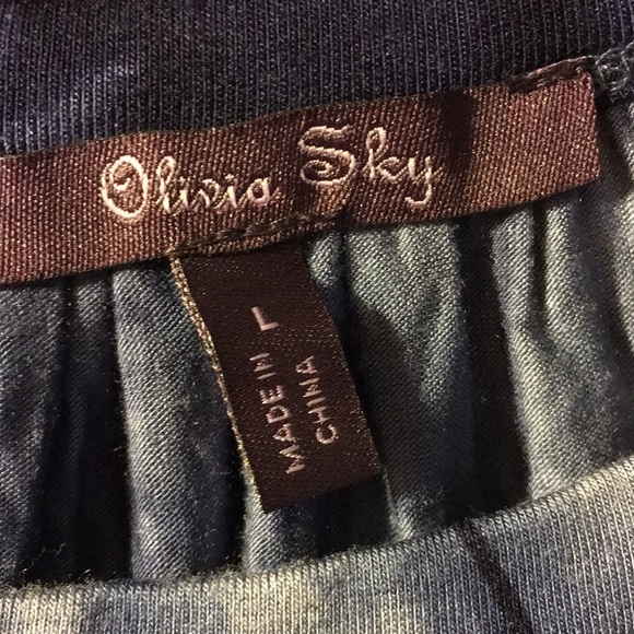 Olivia Sky knit short sleeve tunic - Picture 3 of 4